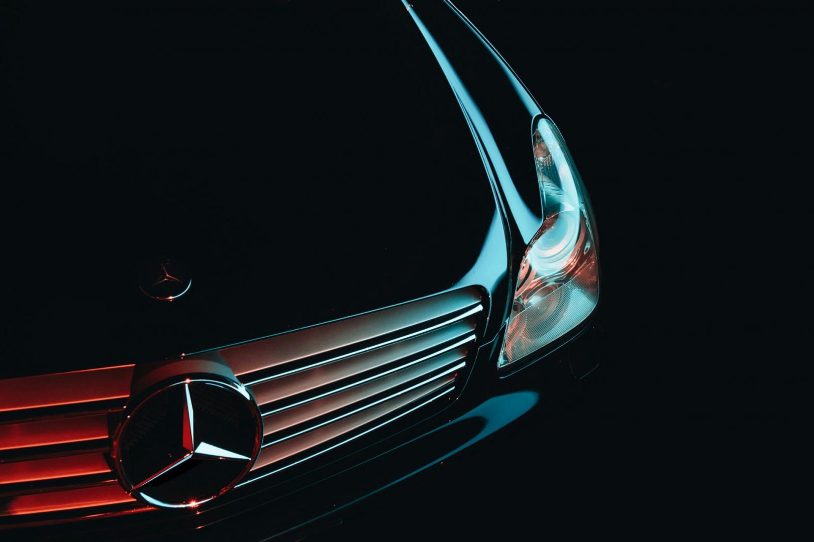 Mercedes detailed reflections